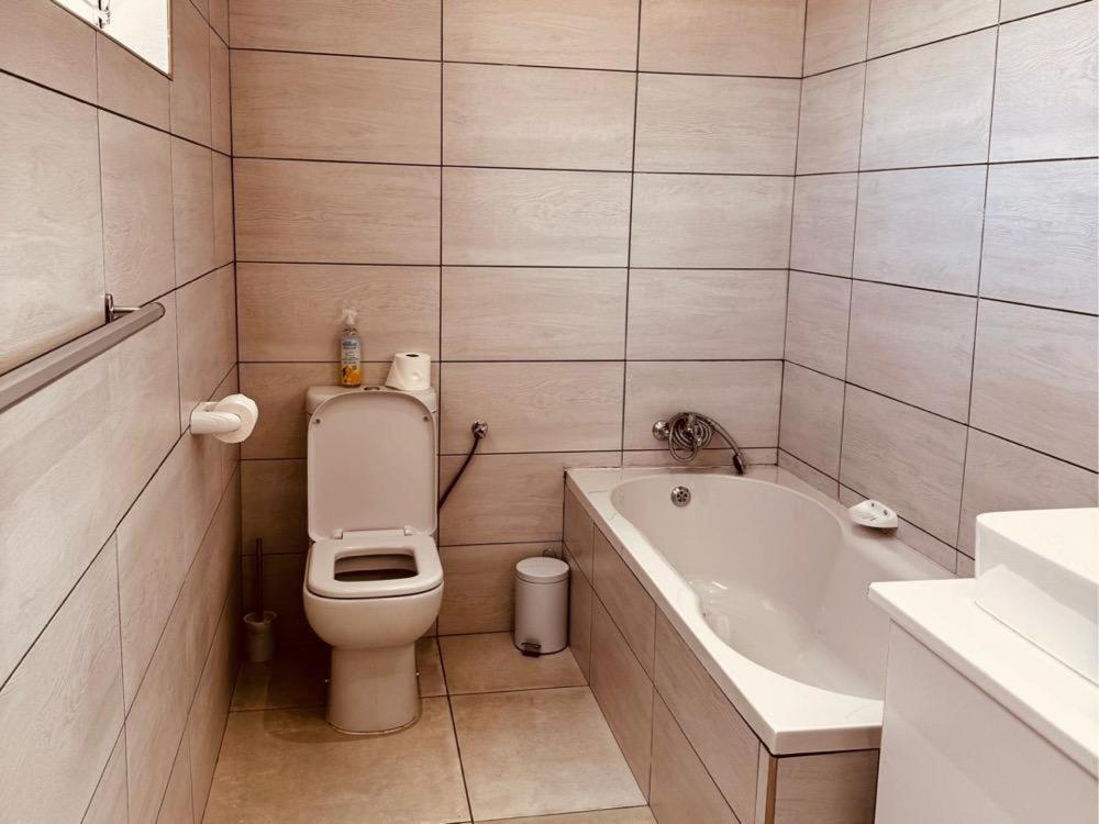 מריינטל Flying Ostrich Guesthouse & Self-Catering Accommodation חדר תמונה