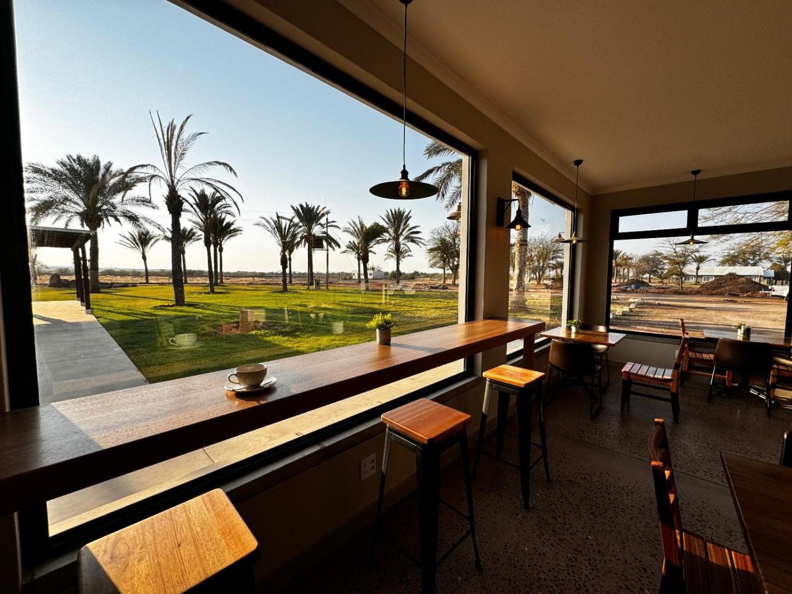 מריינטל Flying Ostrich Guesthouse & Self-Catering Accommodation מראה חיצוני תמונה